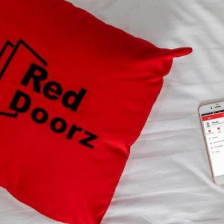 Reddoorz Near Taman Makam Pahlawan Cikutra Hotel Bandung Buitenkant foto